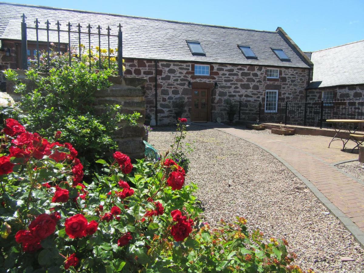 Mill Of Nethermill Holidays Pennan Екстер'єр фото